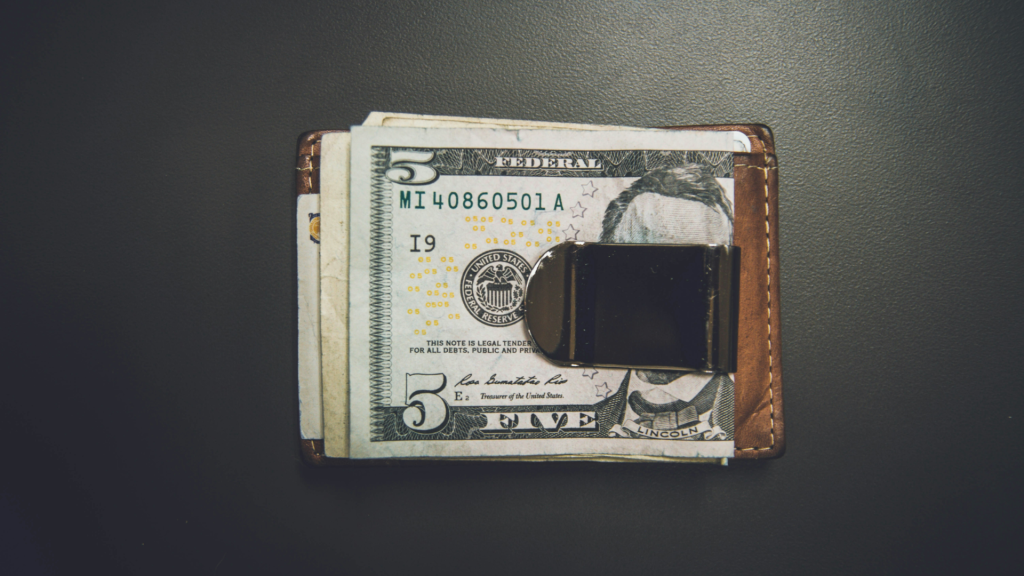 Financial Habits for a Successful 2025