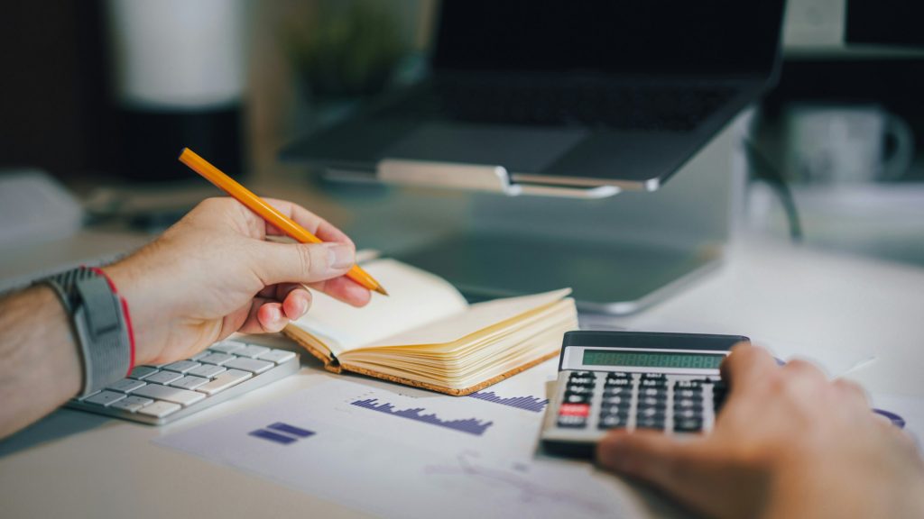 Tax Tips for Therapists Who Are Expanding Their Practice